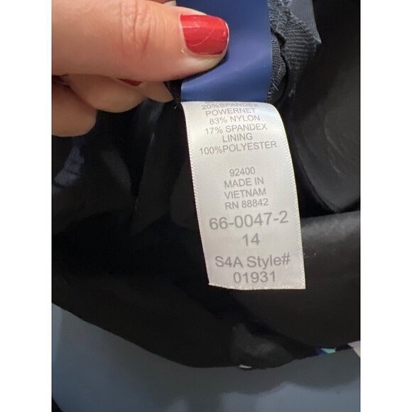 Swimsuits For All One-Piece Swimsuit 14 Vacation Resort Beach Cruise Tropical - Picture 4 of 10